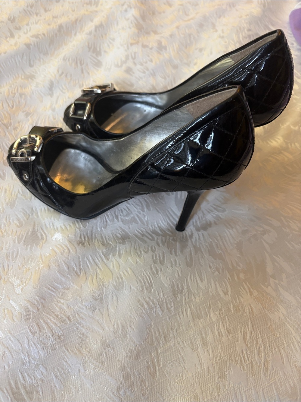 Shoes - Picture 3 of 4